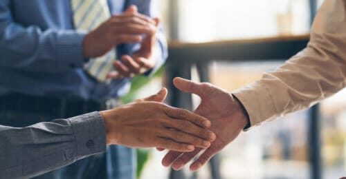 Intención de cooperación para filtros de agua con luz ultravioleta